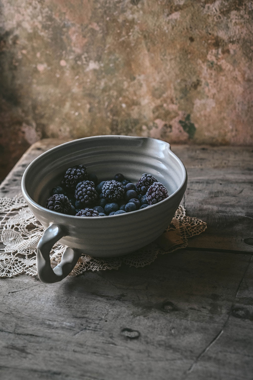 Ceramic Pour Bowl with Handle