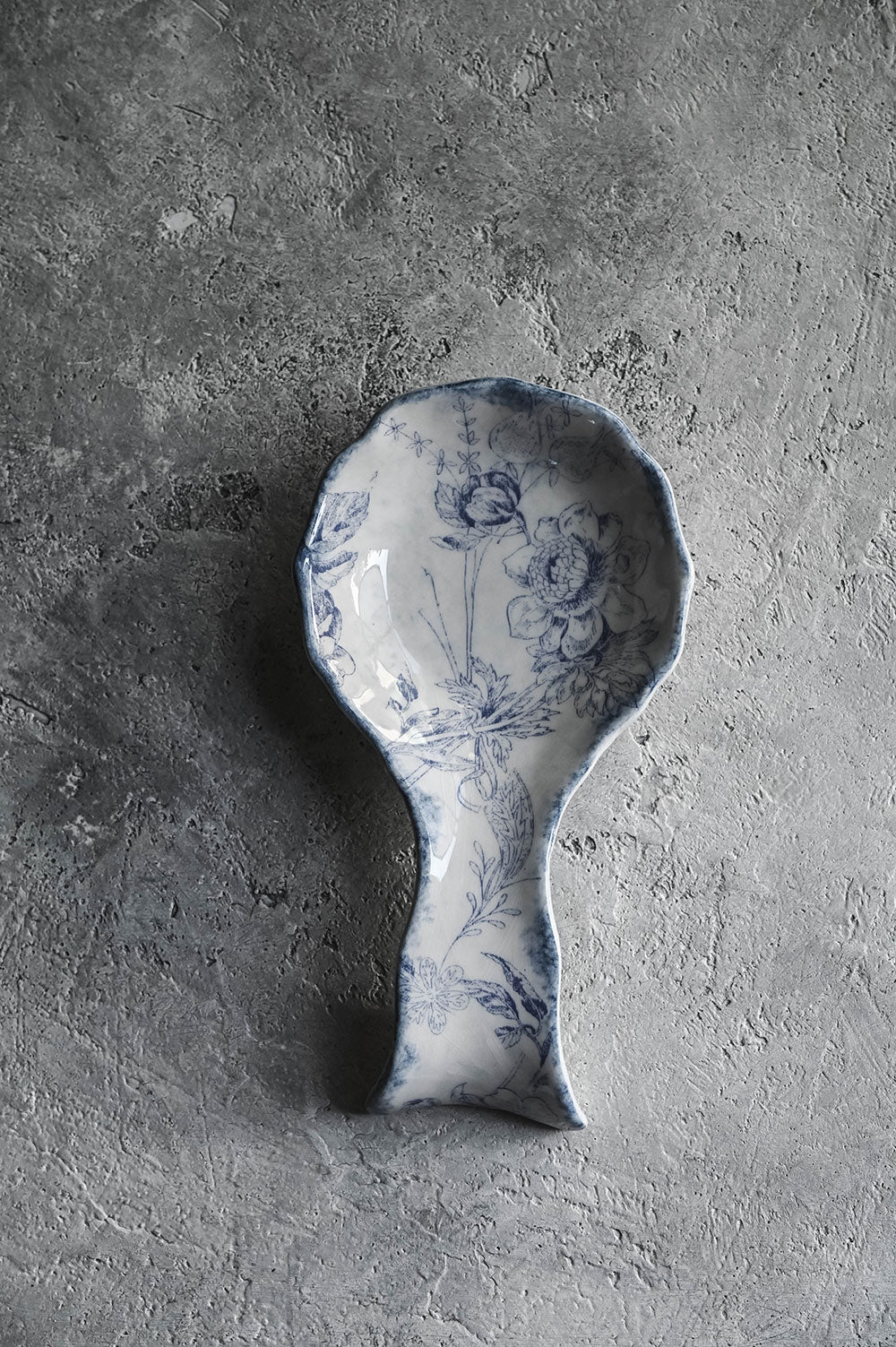 Hand-Painted Ceramic Spoon Rest - Blue Garden