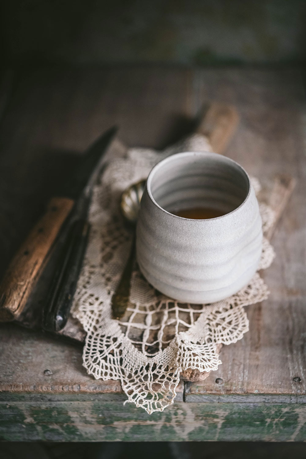 Ceramic Tumbler with Thumb Nook