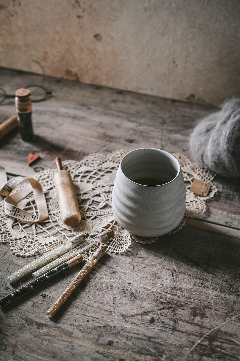 Ceramic Tumbler with Thumb Nook