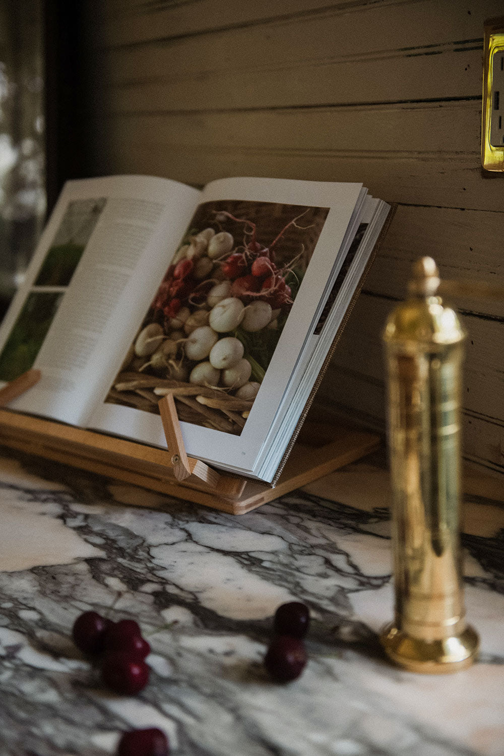 Wooden Cookbook Stand