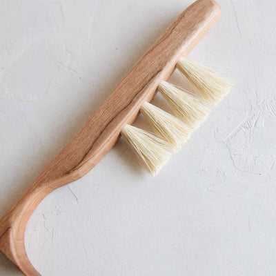 Medium Wooden Counter Brush No. MT0977