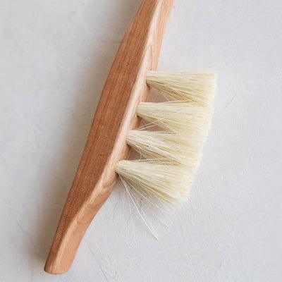 Medium Wooden Counter Brush No. MT0981