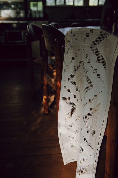 Heirloom Embroidered Table Throw No. 6270