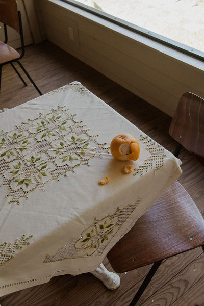 Heirloom Embroidered Table Throw No. 6267