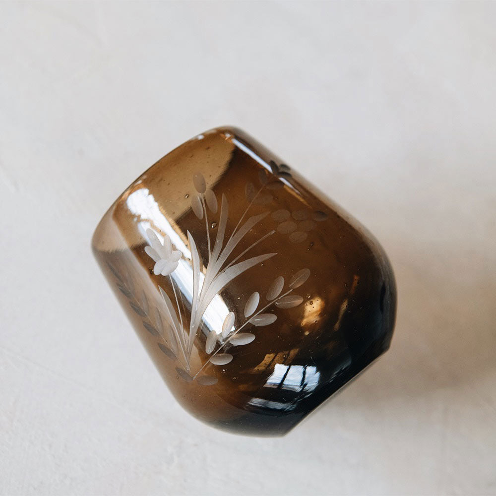 Hand-etched Round Floral Tumbler - Amber