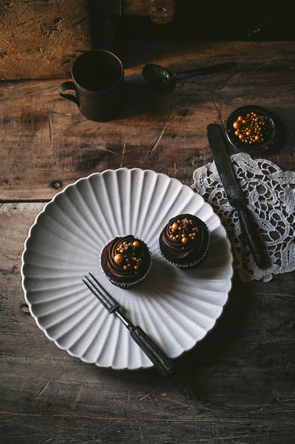 Fluted Ceramic Dinner Plate