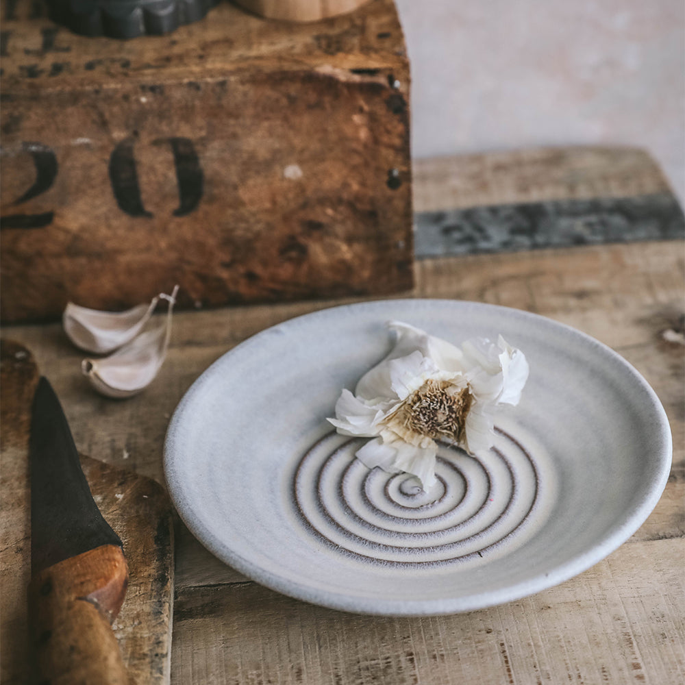 Ceramic Garlic Plate