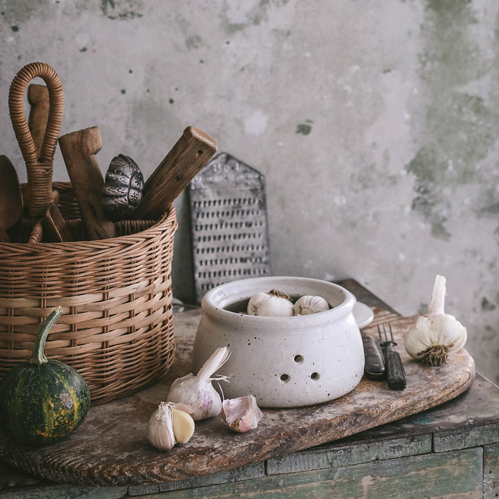 Grand Ceramic Garlic Keeper