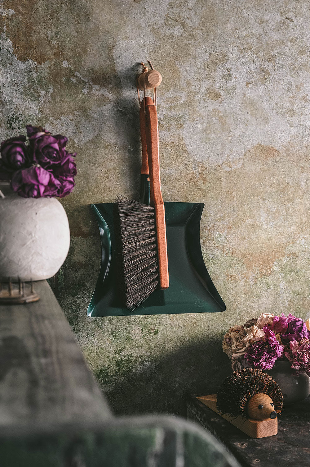Outdoor Metal Dustpan Set