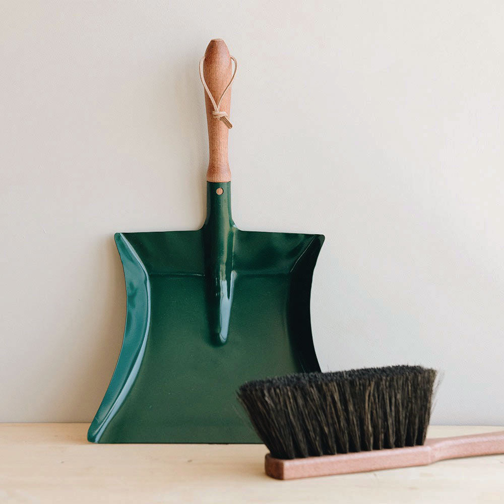 Outdoor Metal Dustpan Set