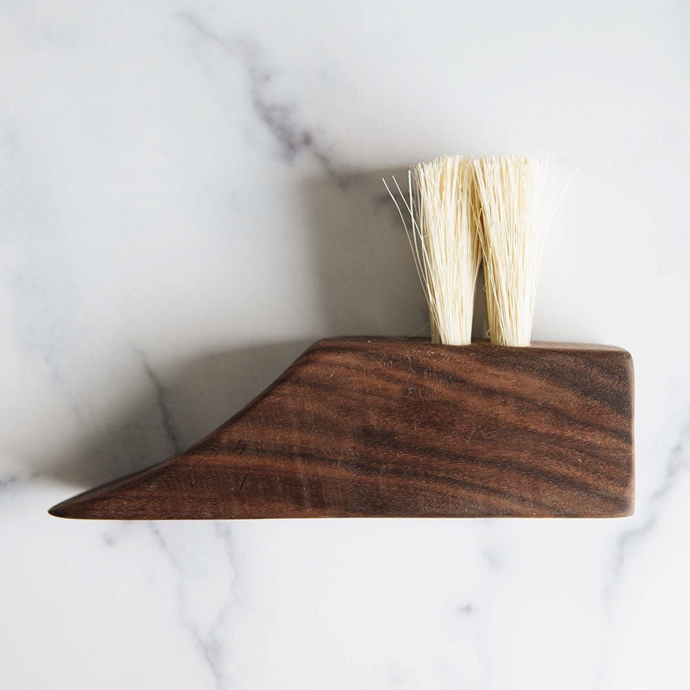 Medium Wooden Counter Brush No. MT0997