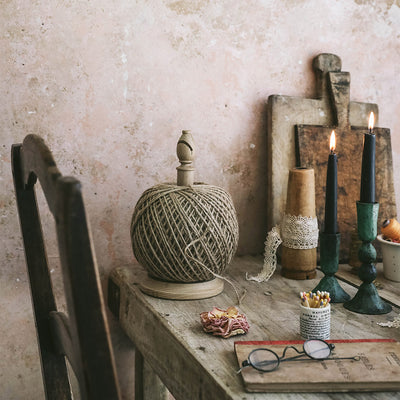 Oak Twine Stand