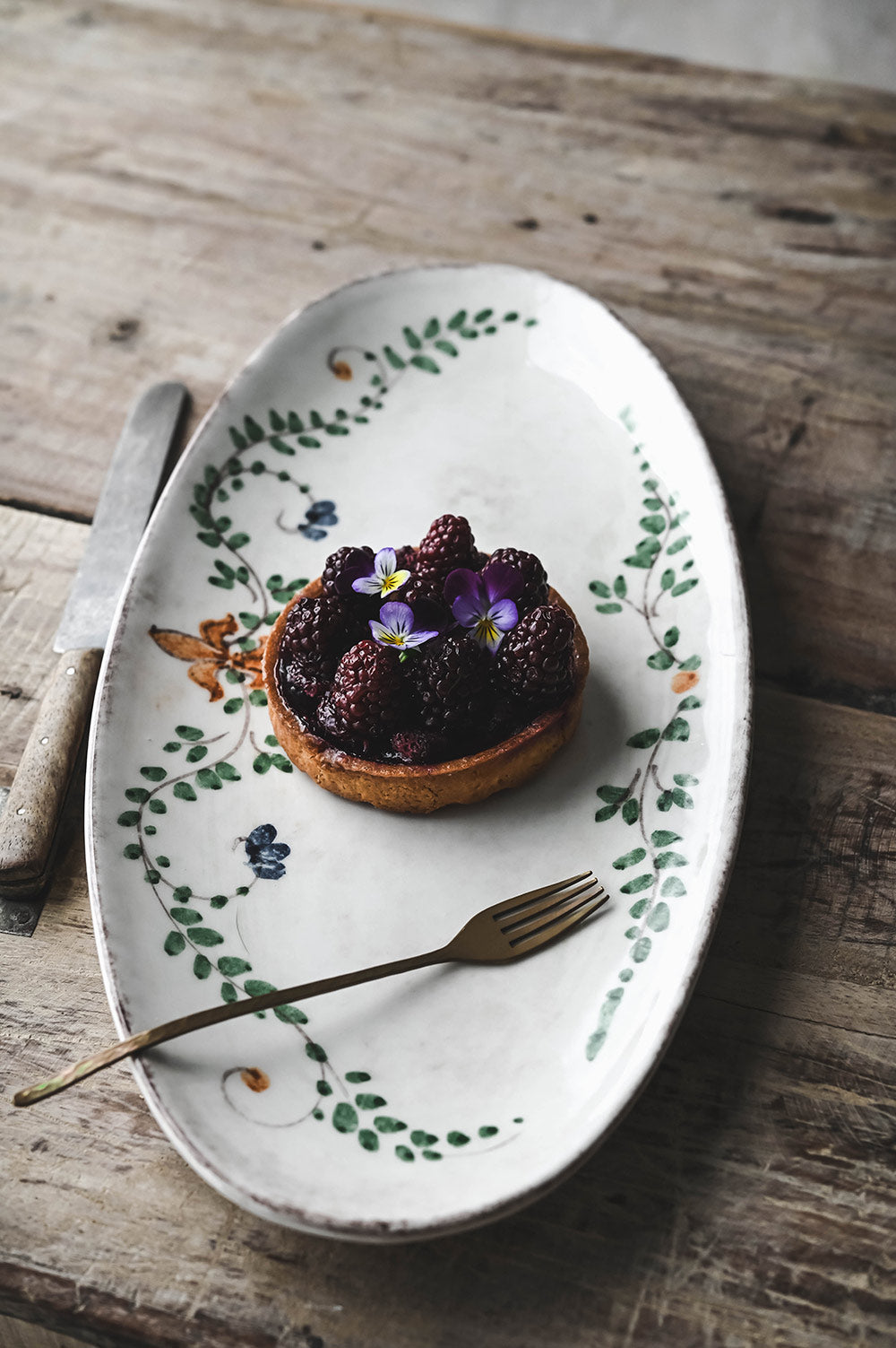 Hand-Painted Oval Ceramic Vine Platter