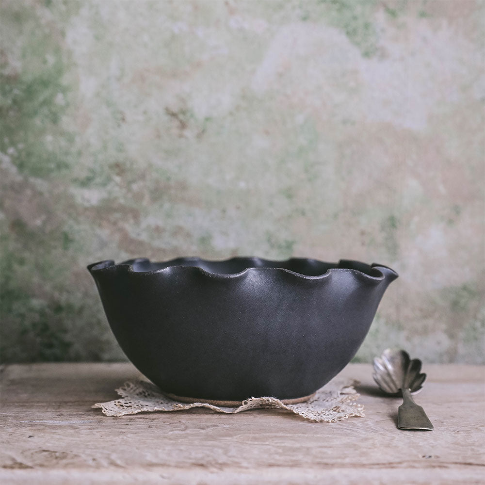 Ceramic Wave Bowl - Black