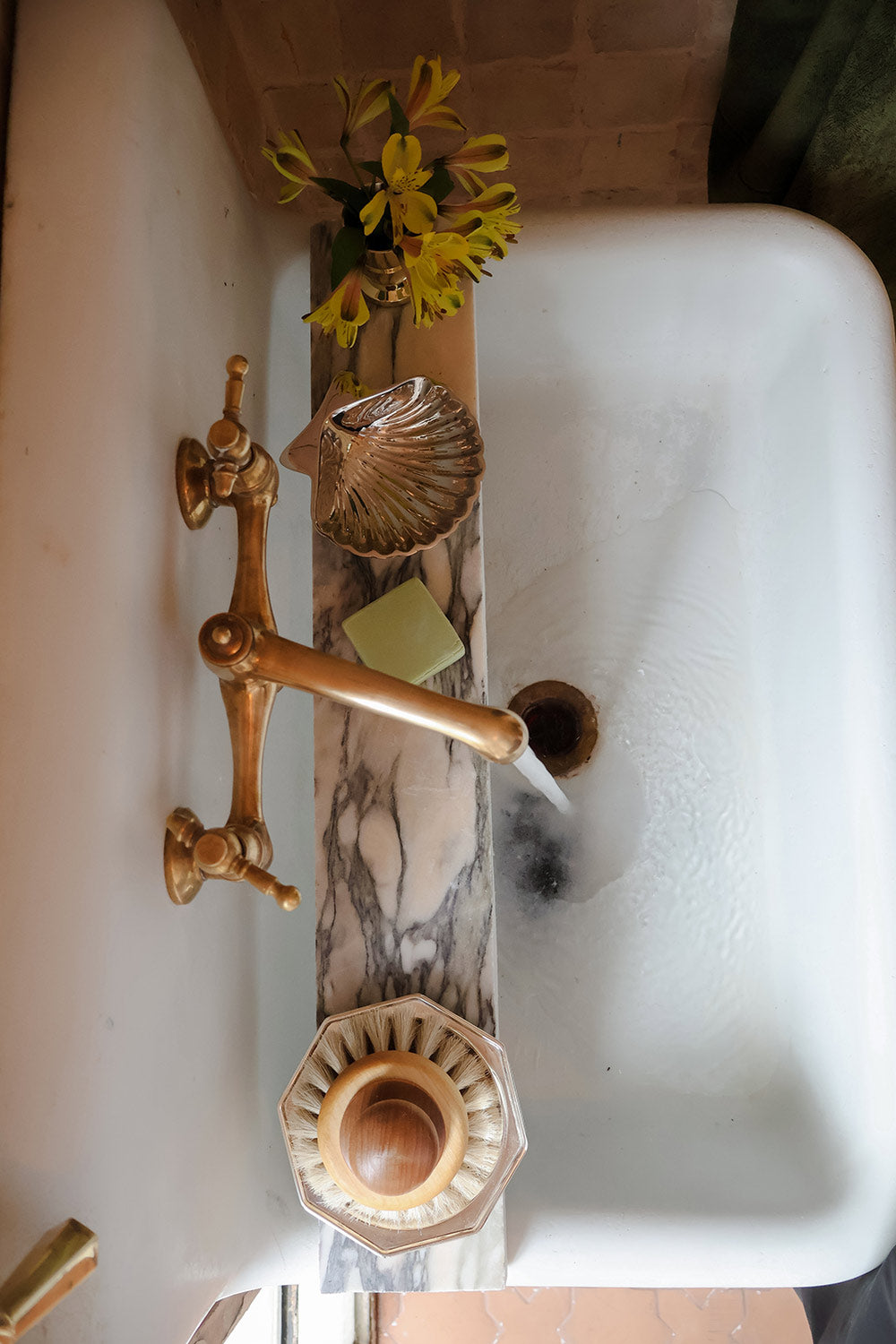 Round Bath Brush