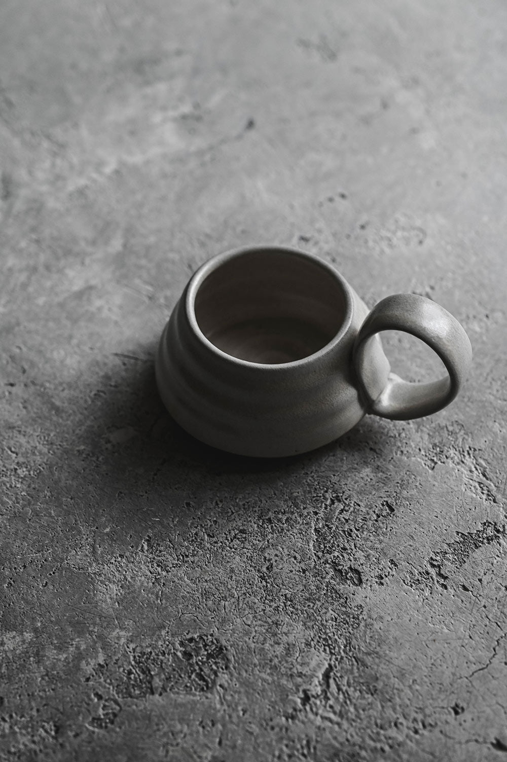 Ceramic Tealight Holder with Handle