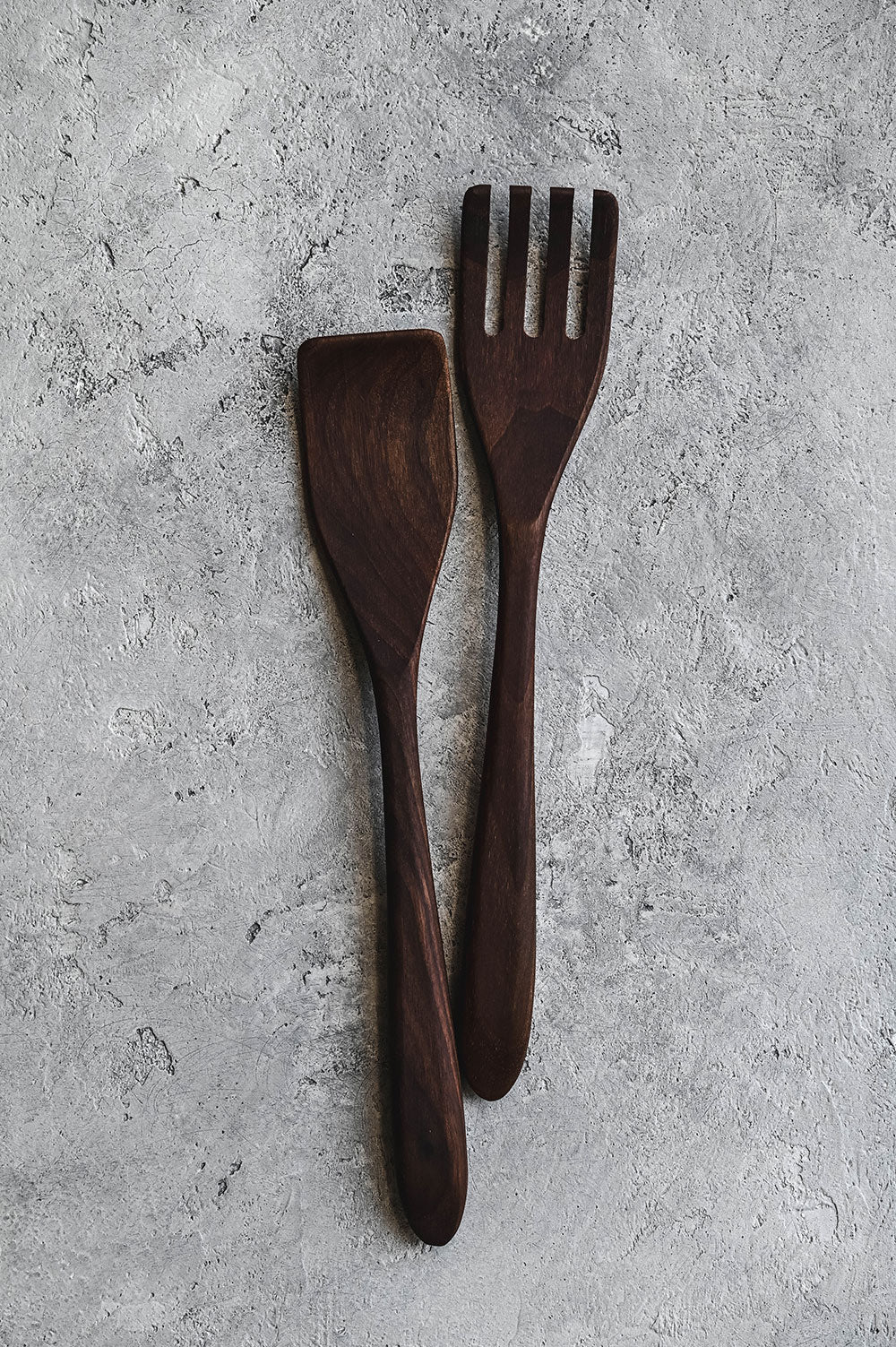 Roan Iris Walnut Wood Serving Set