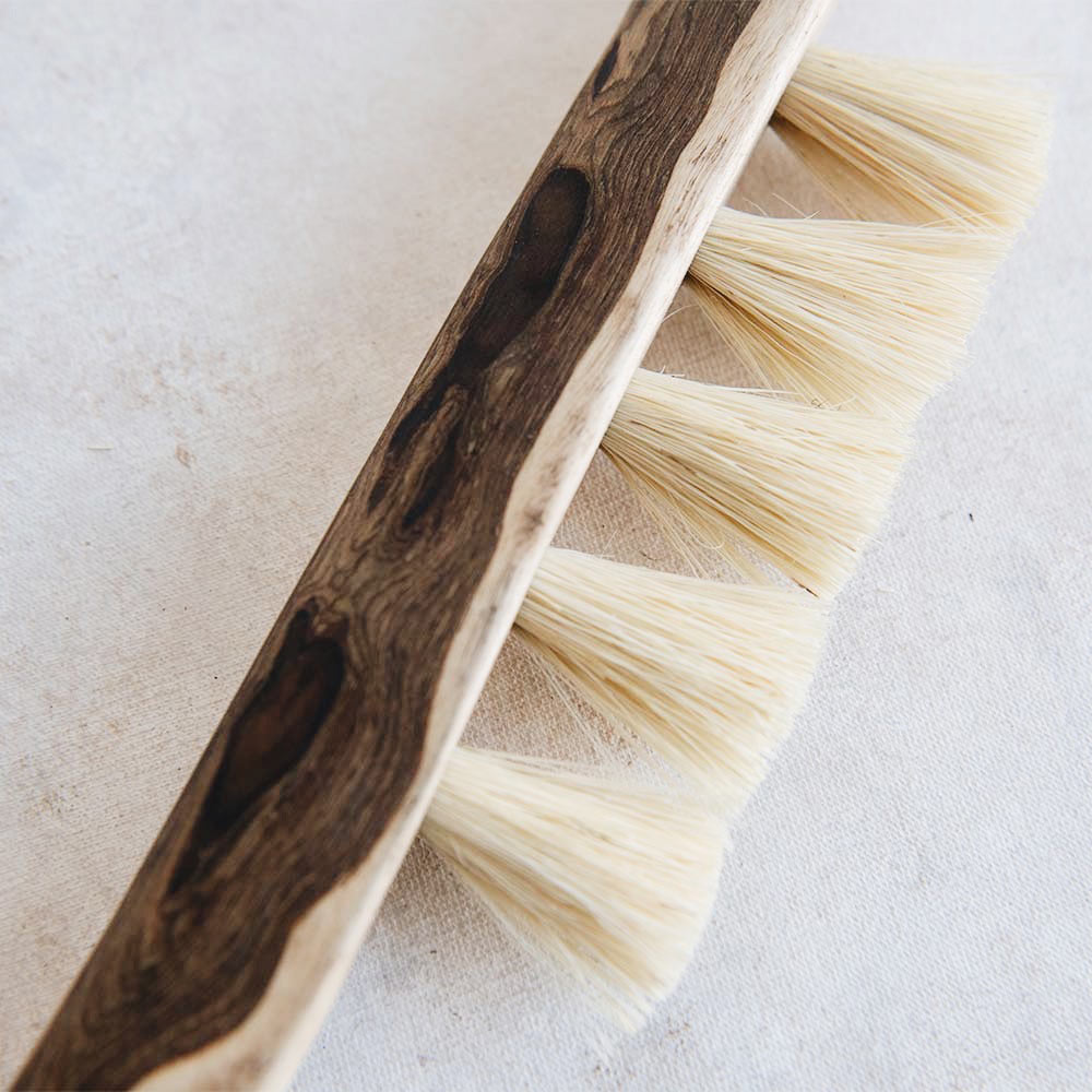 Large Wooden Counter Brush No. MT0947