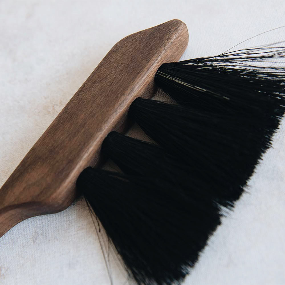 Medium Wooden Counter Brush No. MT0948