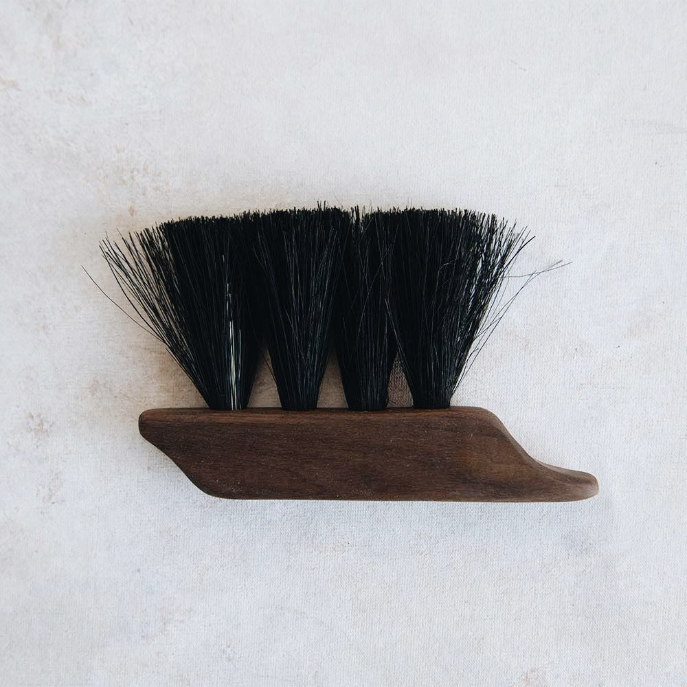 Medium Wooden Counter Brush No. MT0948