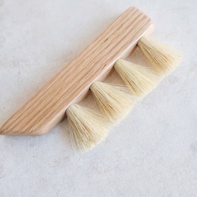 Medium Wooden Counter Brush No. MT0949