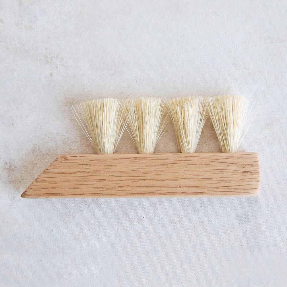 Medium Wooden Counter Brush No. MT0949
