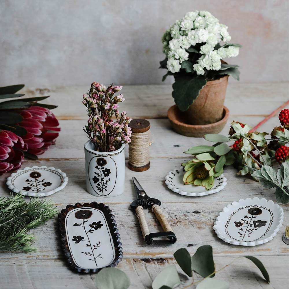 Hand-painted Porcelain Posy Plate