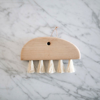Medium Wooden Counter Brush No. MT0937